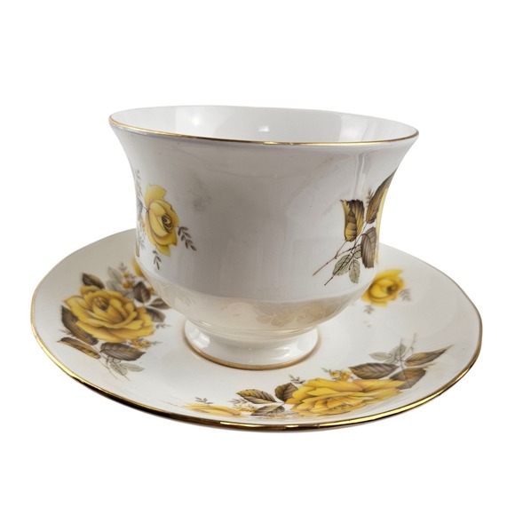 Royal China Queen Anne Teacup and Saucer Yellow Rose Floral Gold Trim England - Picture 4 of 8